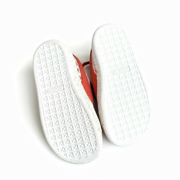 Hello Kitty Puma Sneakers -Exclusive! NEW 8 Red - Picture 8 of 9